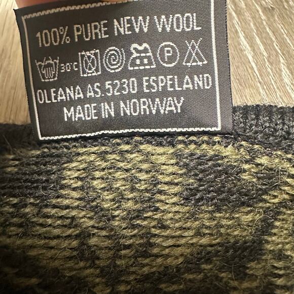 Oleana The Norwegian Story Wool Square Neck Sweater - Picture 4 of 9